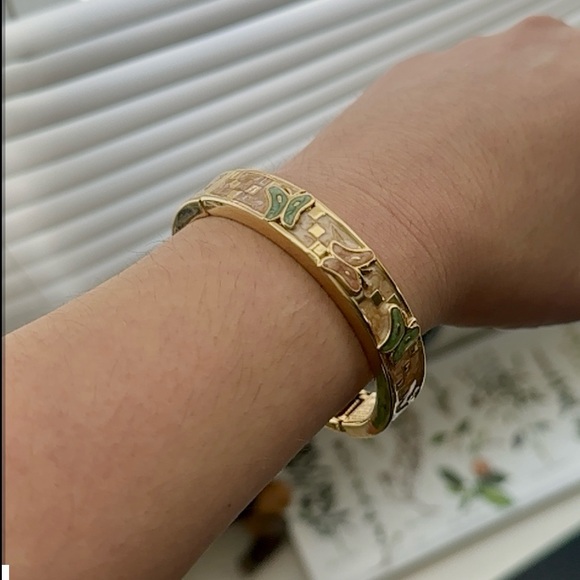 Butterfly Enamel Cloisonné Abstract Gold-Tone Hinge Bangle Cuff Bracelet - Picture 7 of 7